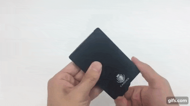 クレジットカードやポイントカードをひと目で把握 一瞬で取り出せるスマート過ぎる極薄カードケース Appbank Store