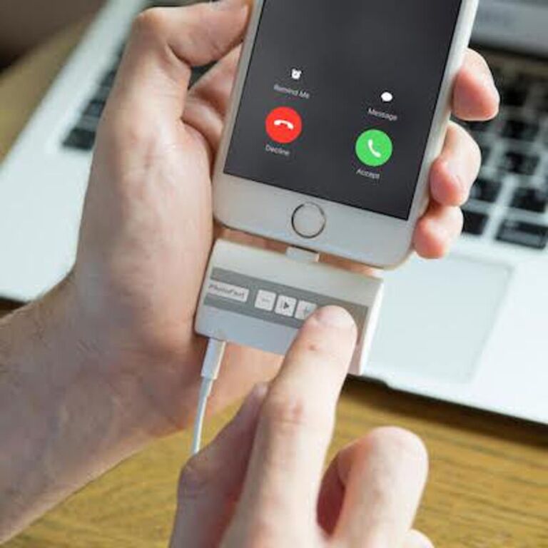 世界で初めてappleが認証した Iphoneの電話を録音できる外部ストレージ Call Recorder Appbank Store