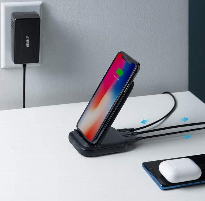 Anker PowerWave 10 Stand with 2 USB-A Ports