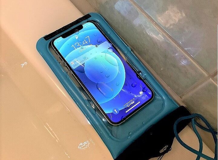 日本未入荷 防水ケース l スマホ 海水浴 iphone iPhoneケース ホワイト