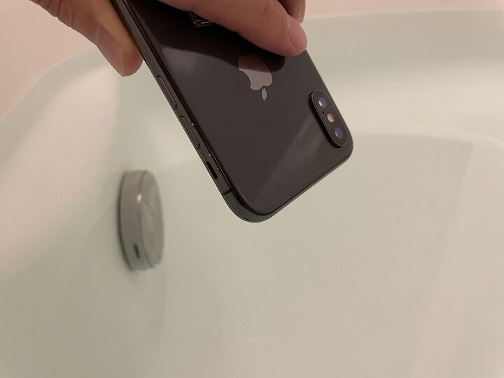 Iphoneをお風呂に持ち込むなら スマホ用防水ケース ポーチのおすすめ3選はコレ Appbank Store