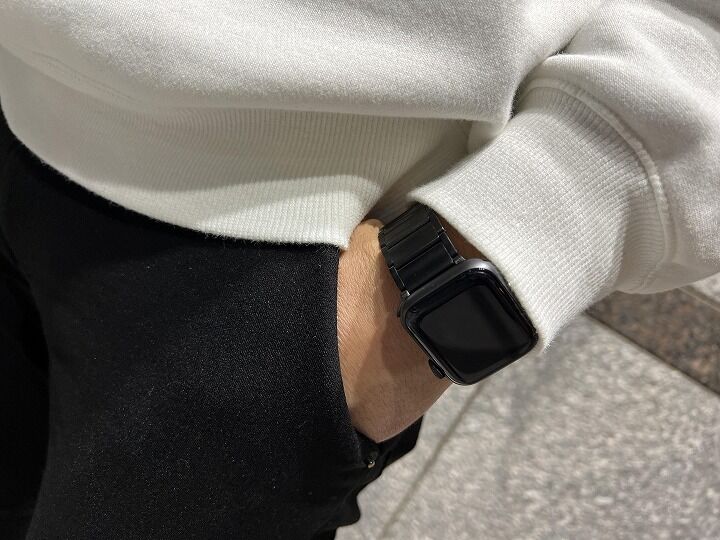 Apple Watchを美しく魅せる。ステンレススチールベルト「TF7」を付けて 