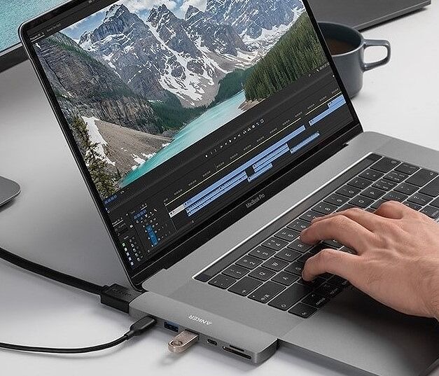 7つのポートを搭載したMadef for MacBook「Anker PowerExpand Direct 7 ...