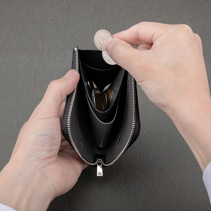 ポケットサイズなのにお札に折り目がつかない財布！「Zipper mini