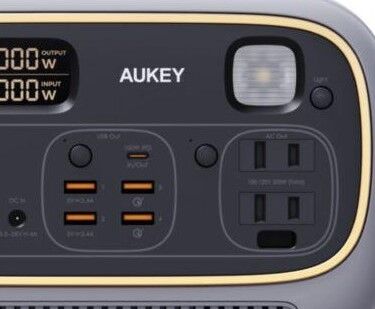 一家に一台これで安心！小型軽量の片手で扱えるポータブル電源「AUKEY