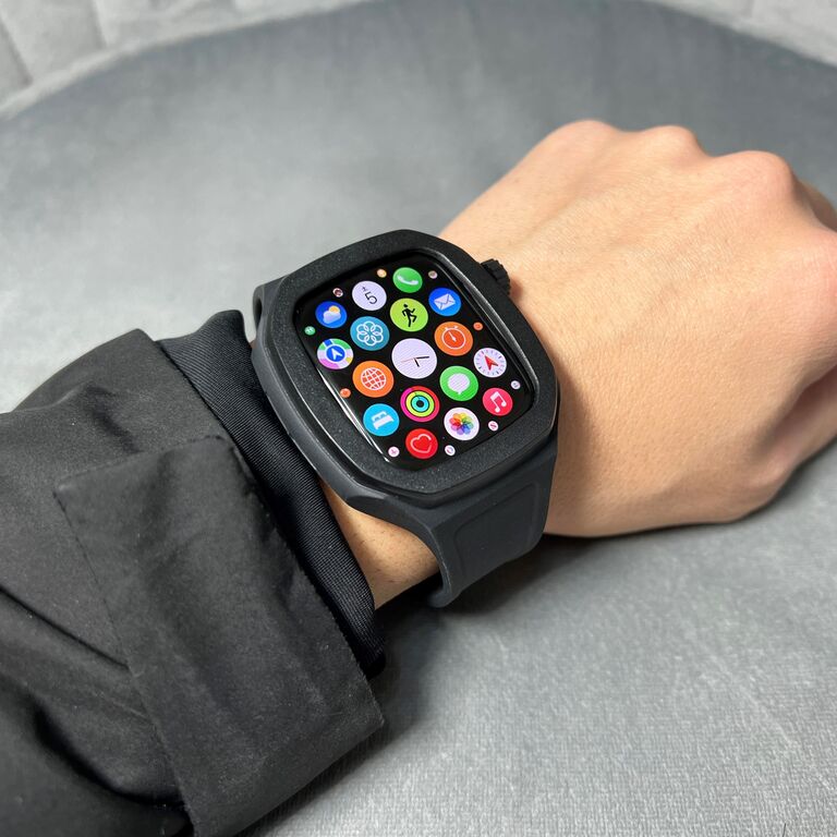 格安販売の Apple Watch 耐衝撃一体型ベルト TPU素材 ブラック