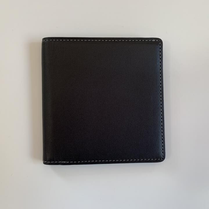 カードがたくさん入るのに薄い手の平財布 BS02 ブラック_0