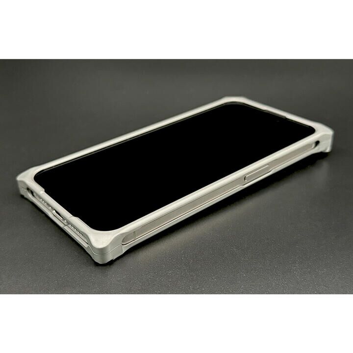 ギルドデザイン ソリッドバンパー シルバー iPhone 15 Pro Maxの人気